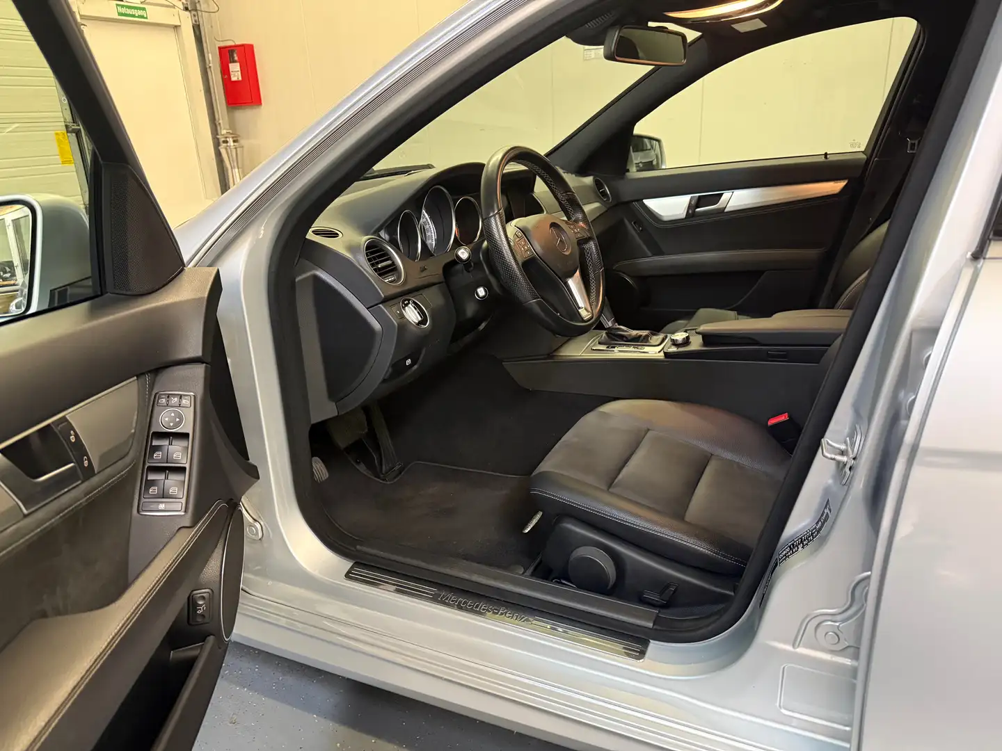 MERCEDES-BENZ C 220 CDI AMG
